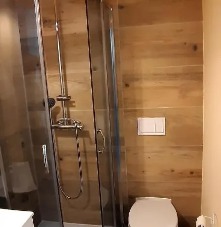 Osada Pod Lasem アパートホテル